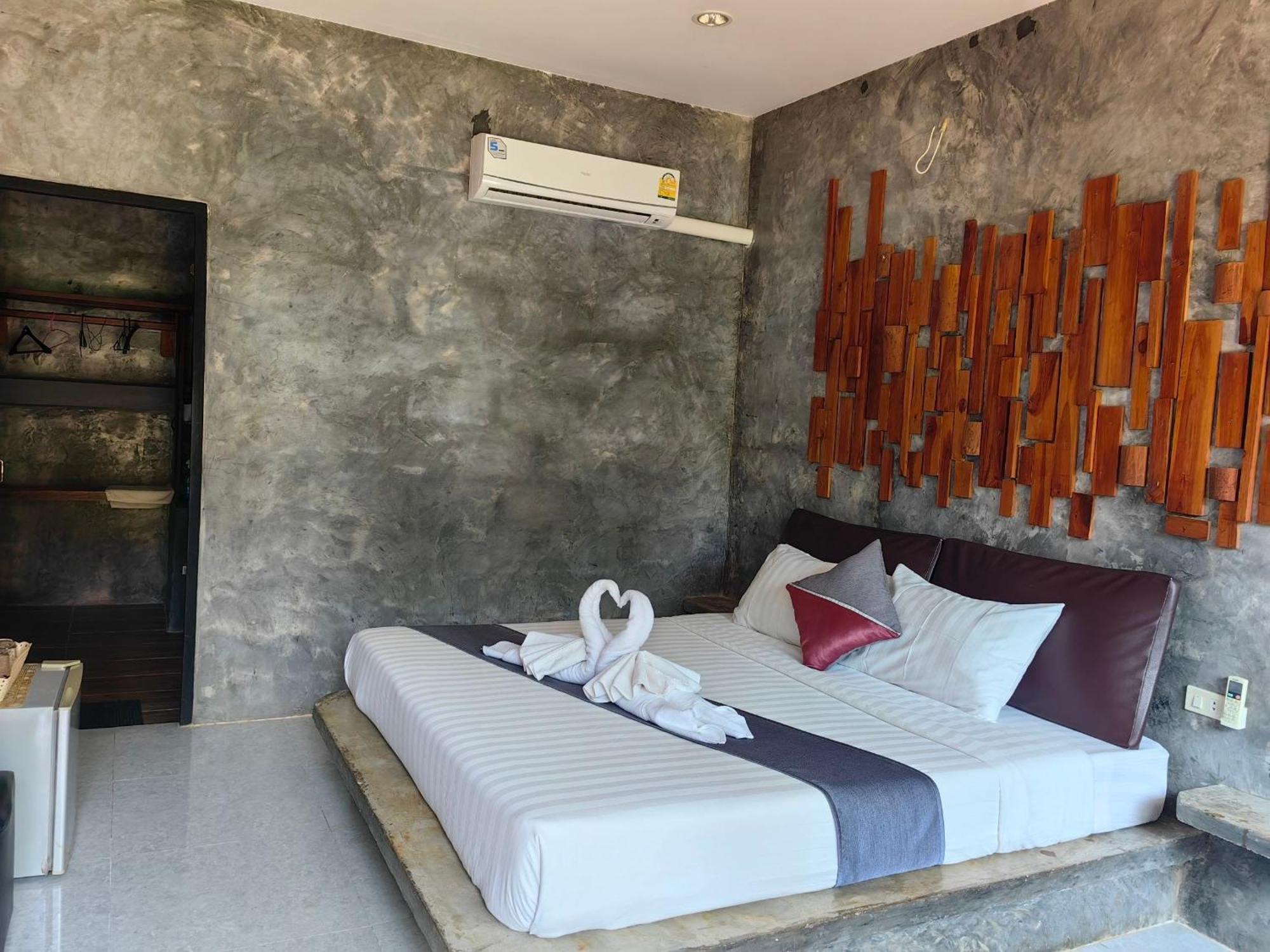 Keeree Loft Resort Thong Pha Phum Exteriör bild