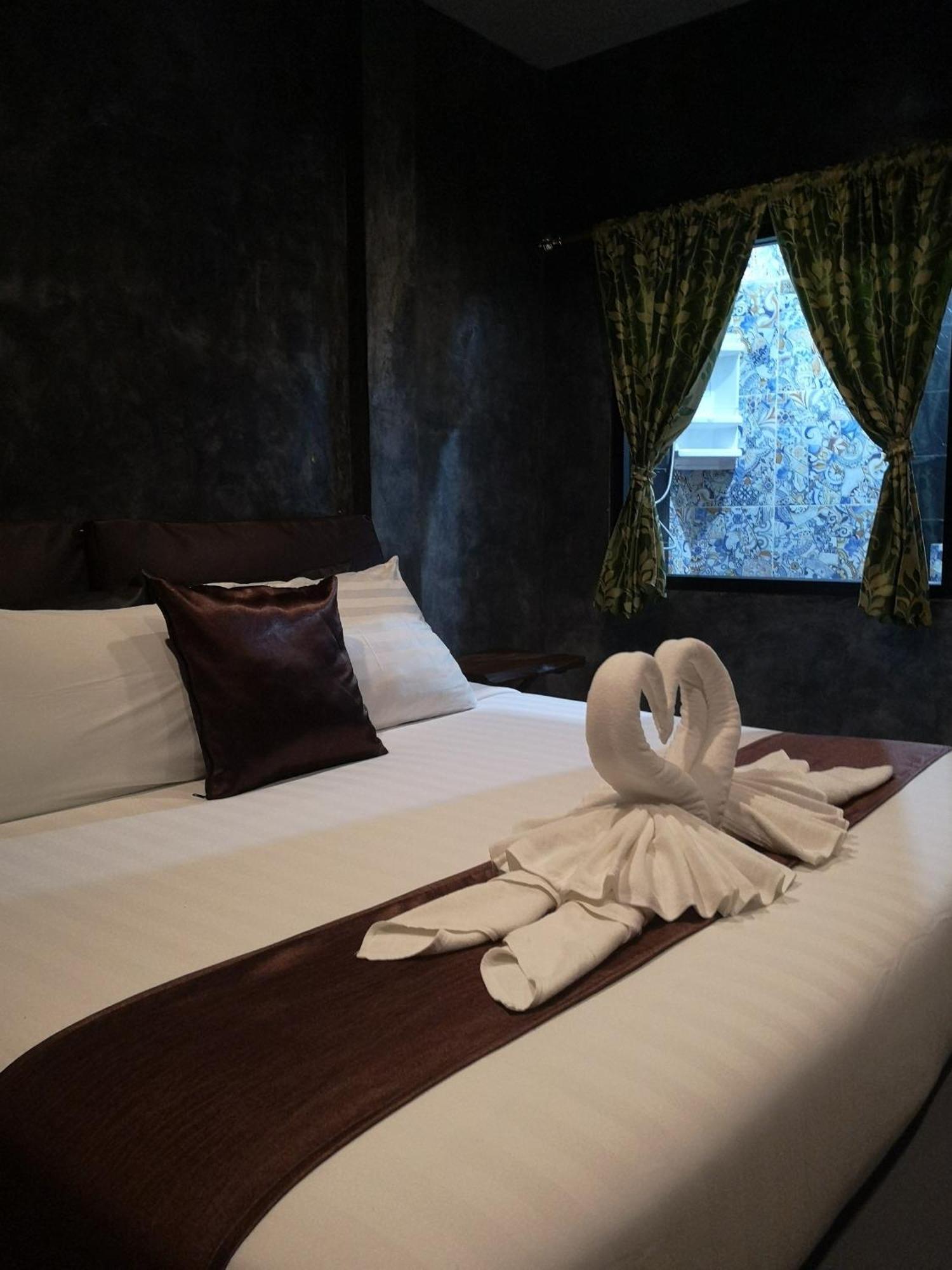 Keeree Loft Resort Thong Pha Phum Exteriör bild