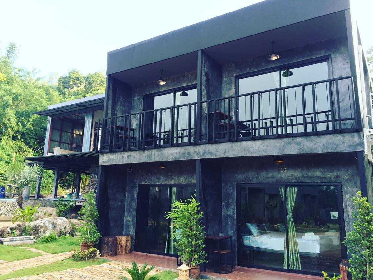 Keeree Loft Resort Thong Pha Phum Exteriör bild