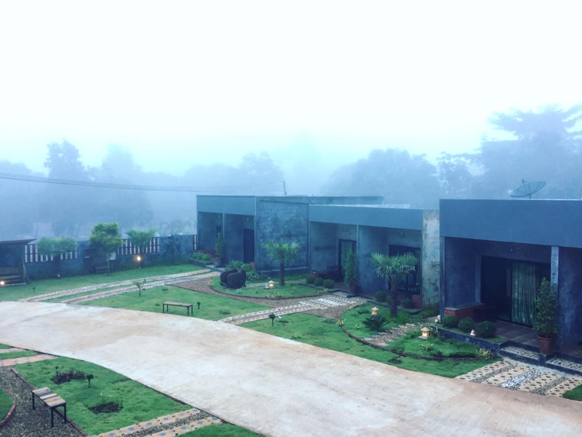 Keeree Loft Resort Thong Pha Phum Exteriör bild