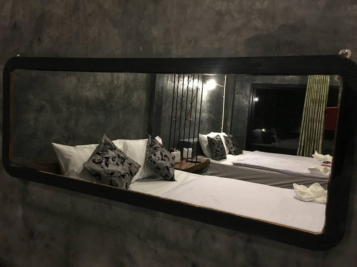 Keeree Loft Resort Thong Pha Phum Exteriör bild